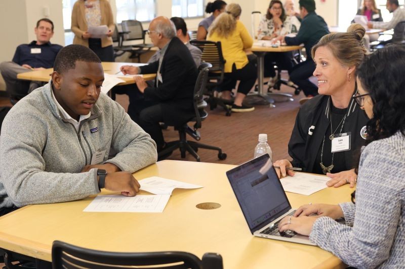 Markus Stevenson working with participants at Santa Clara University